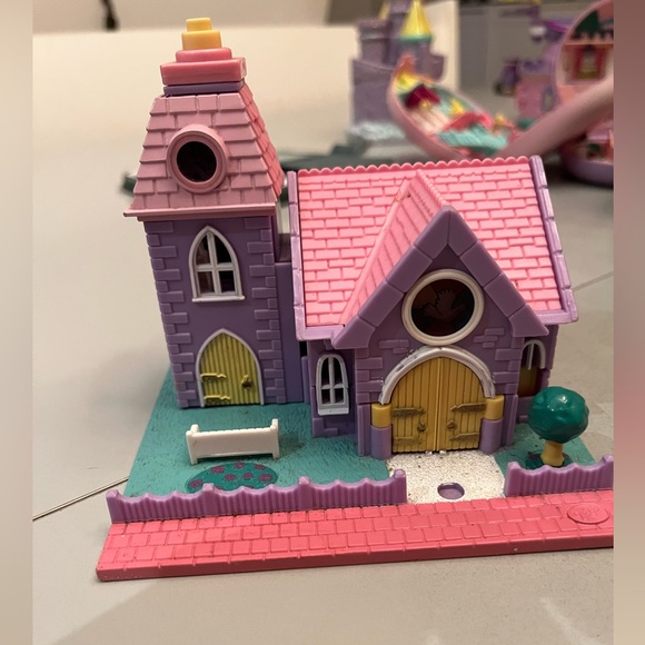 vintage Bluebird Polly Pocket 1993 Wedding Chapel Church House - Picture 2 of 3